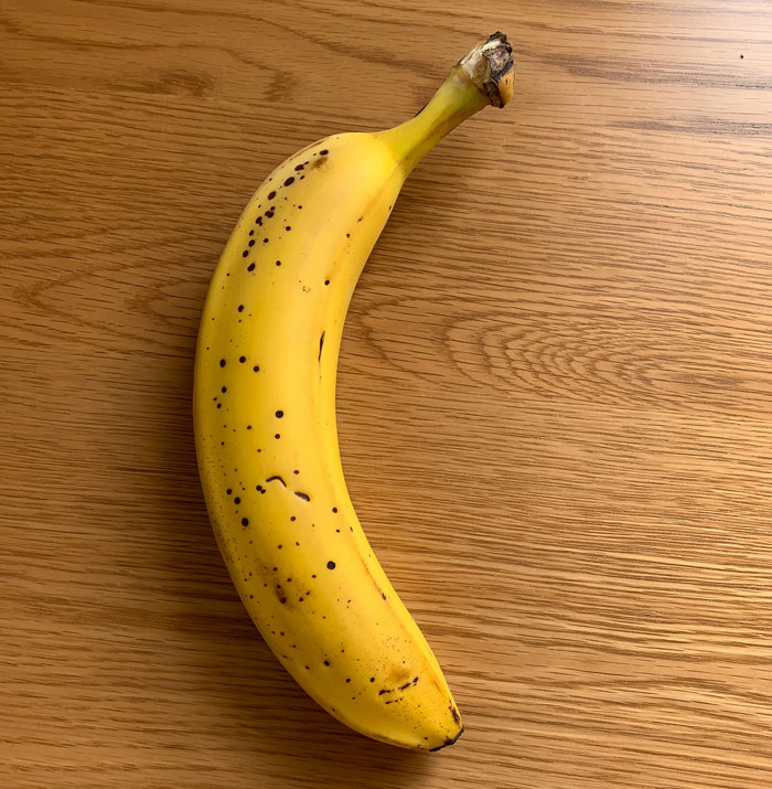 42 Of The Weirdest Packages Mailmen Found In Postboxes Or Had To Deliver