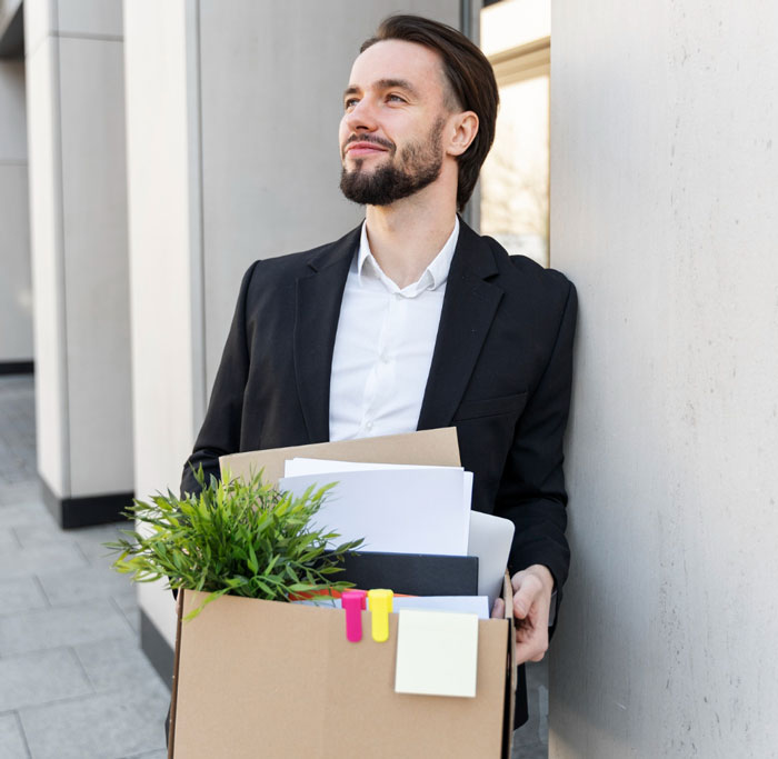 Employee Quietly Walks Away, Charges Panicking Company 3.5x To Fix Their Mistake