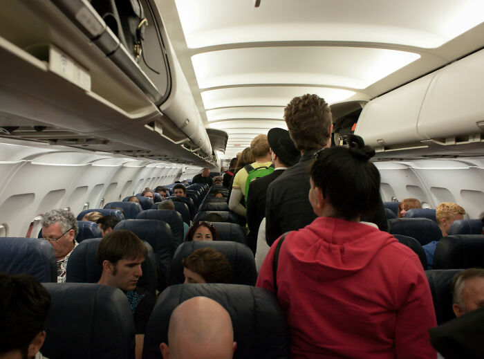 “Entitled” Passenger Forces Plane Back To Gate After Refusing To Hang Up Her Phone Before Takeoff
