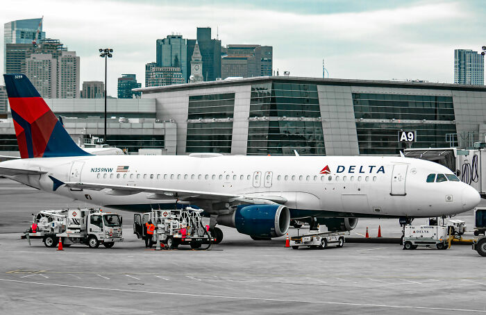 “Entitled” Passenger Forces Plane Back To Gate After Refusing To Hang Up Her Phone Before Takeoff