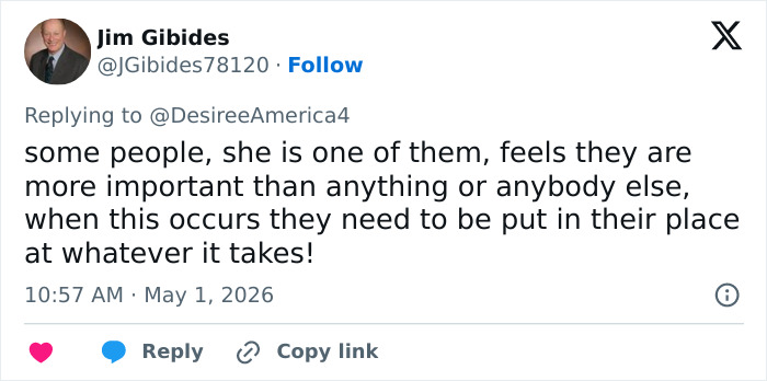 “Entitled” Passenger Forces Plane Back To Gate After Refusing To Hang Up Her Phone Before Takeoff
