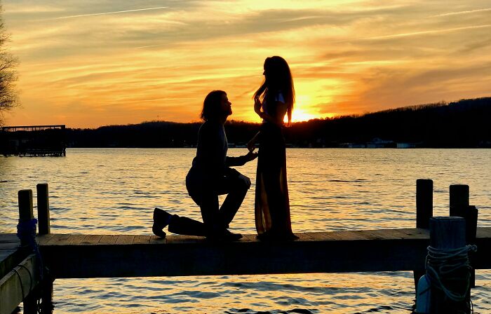 46 Hilarious Engagement Stories That Prove Love Is Equal Parts Romance And Chaos
