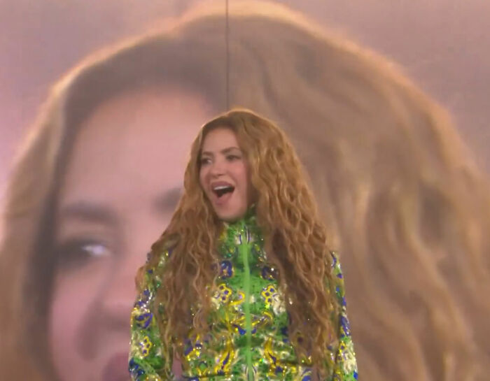 Shakira’s Massive Rio Show Slammed As A “Mess” After Fans Point Out Major Blunders