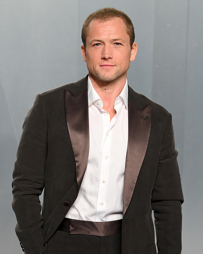 Before-And-After Of Hollywood Star Stuns Fans Who Wonder “Why Men Age Like This”