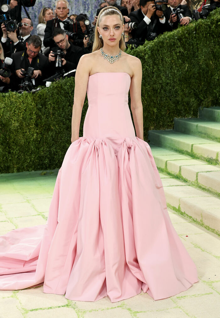 36 Most Jaw-Dropping Outfits From The 2026 MET Gala, Including Nicole Kidman