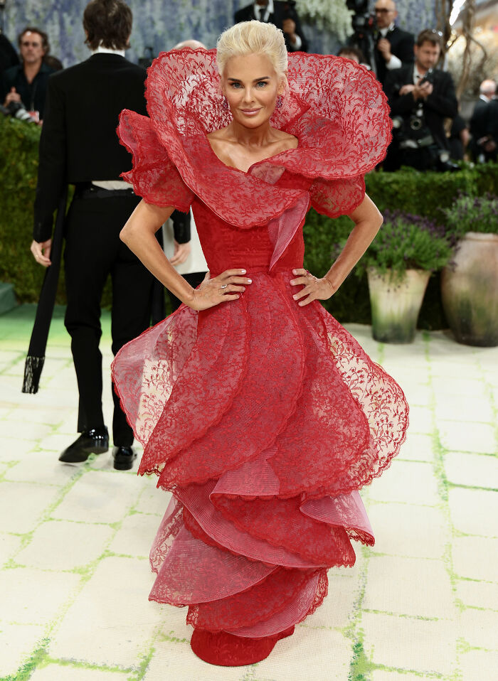 36 Most Jaw-Dropping Outfits From The 2026 MET Gala, Including Nicole Kidman