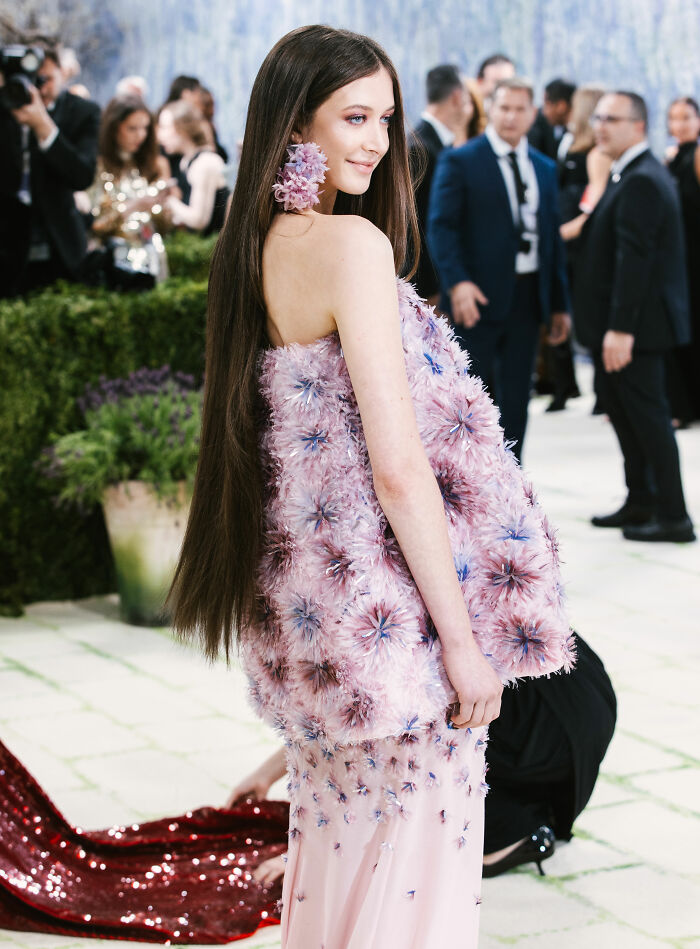 36 Most Jaw-Dropping Outfits From The 2026 MET Gala, Including Nicole Kidman