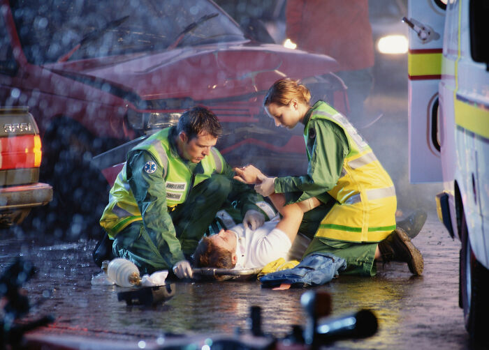 47 Times Doctors Wanted To Ask Their Patients &ldquo;How The Hell Are You Even Alive Right Now?&rdquo;