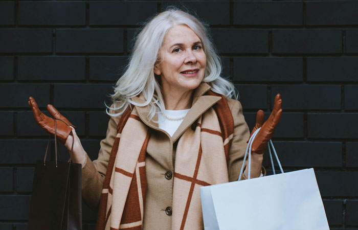 Karen Shames Father And Daughter For Having Fun At The Grocery Store, The Dad Makes Sure To Ruin Her Day
