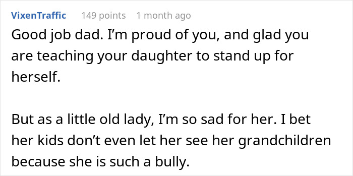 Karen Shames Father And Daughter For Having Fun At The Grocery Store, The Dad Makes Sure To Ruin Her Day