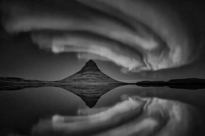 The Artist Gallery Shared 23 Striking Images From Their 2026 Black And White Photography Awards