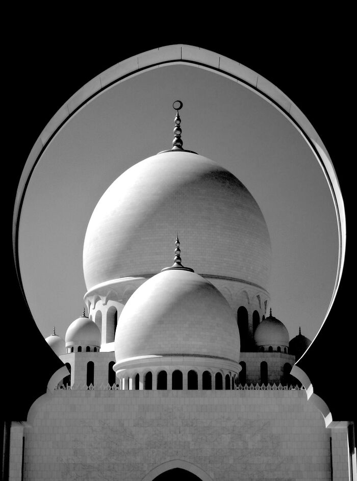 The Artist Gallery Shared 23 Striking Images From Their 2026 Black And White Photography Awards