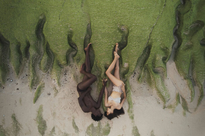 30 Breathtaking Images By This Artist That Show How The Human Body Dissolves Into Nature