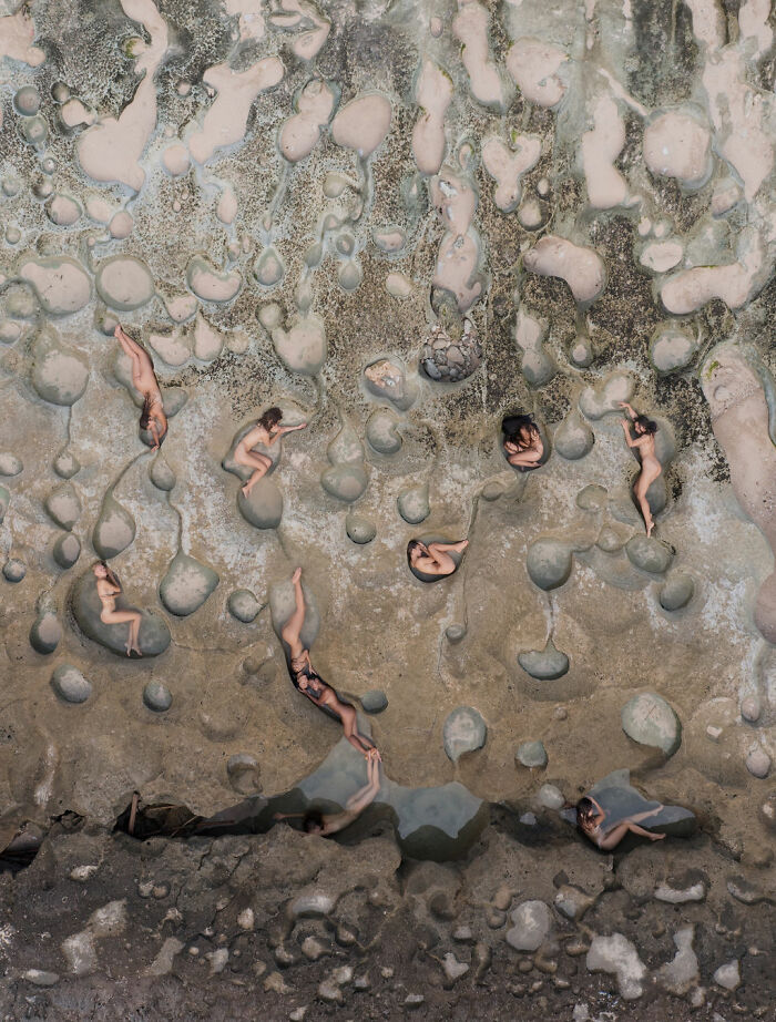30 Breathtaking Images By This Artist That Show How The Human Body Dissolves Into Nature