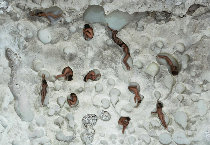 30 Breathtaking Images By This Artist That Show How The Human Body Dissolves Into Nature