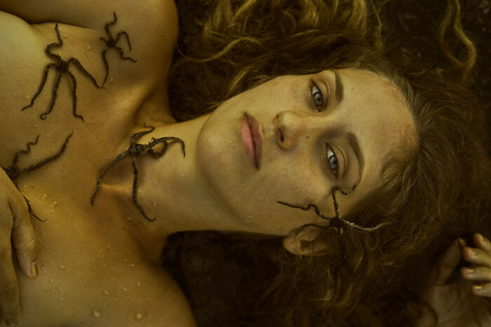 30 Breathtaking Images By This Artist That Show How The Human Body Dissolves Into Nature