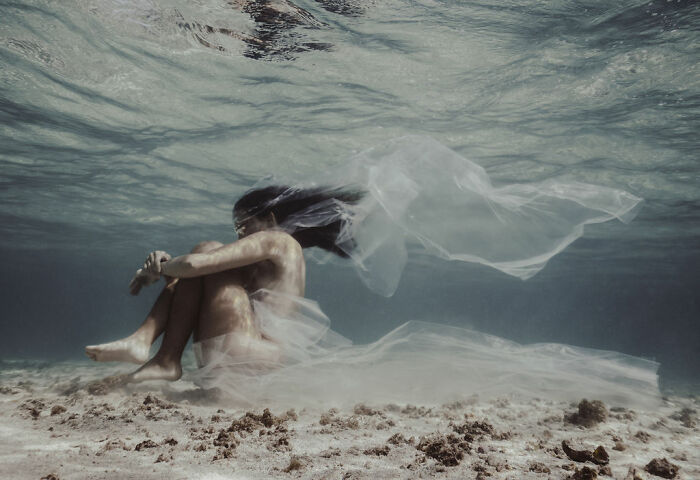 30 Breathtaking Images By This Artist That Show How The Human Body Dissolves Into Nature