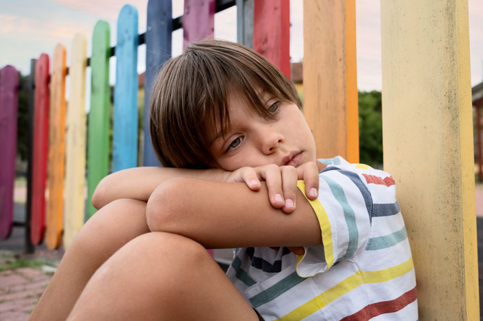 Lonely 16YO Wants A Brother As He Has 5 Sisters, Parents Who Enforced Gender Roles Shame Him For It