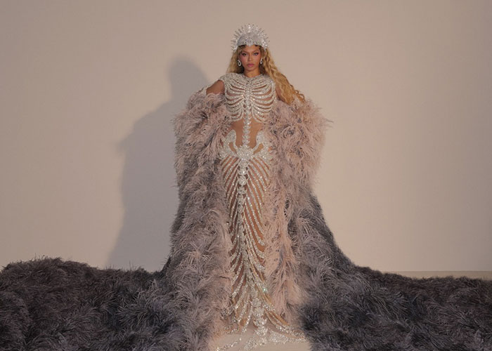 Beyonc&eacute; And Nicole Kidman Ignore Met Gala Rules In ‘Blatant’ Power Move