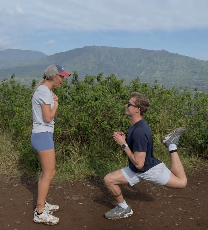 People Saw This Woman&rsquo;s Proposal Pic And Couldn&rsquo;t Resist Making These 42 Hilarious Edits