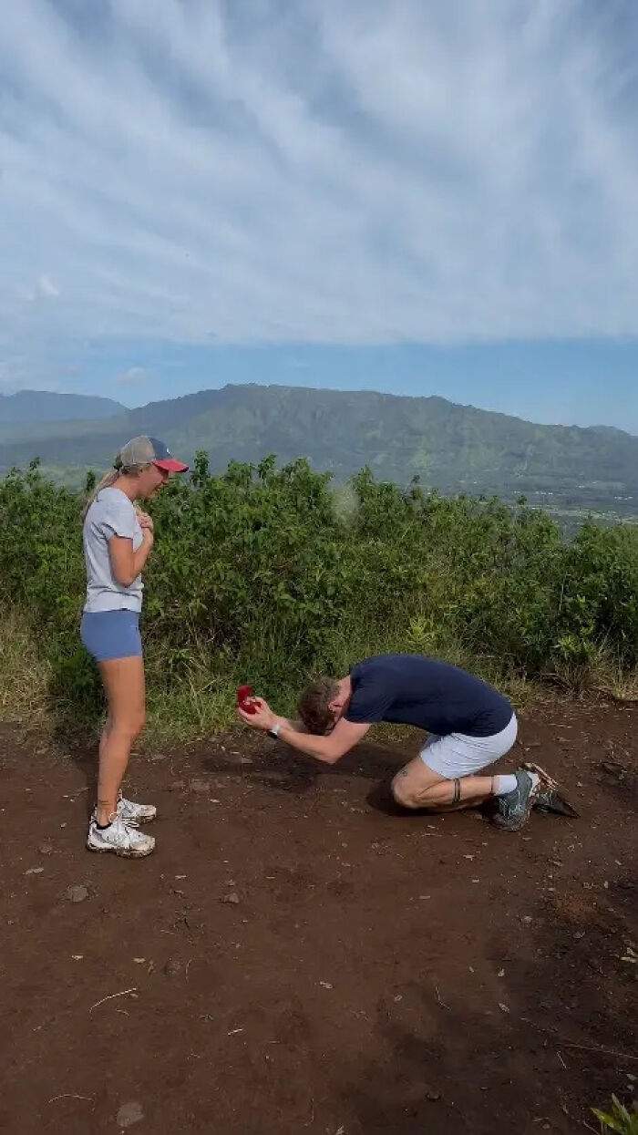 People Saw This Woman&rsquo;s Proposal Pic And Couldn&rsquo;t Resist Making These 42 Hilarious Edits
