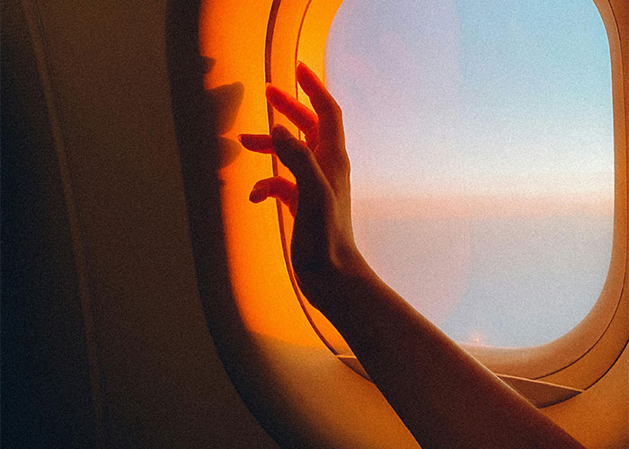 Woman Makes Entitled Passenger Regret Invading Her Personal Space By Coming Up With A Genius Revenge Plan
