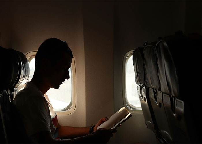 Woman Makes Entitled Passenger Regret Invading Her Personal Space By Coming Up With A Genius Revenge Plan