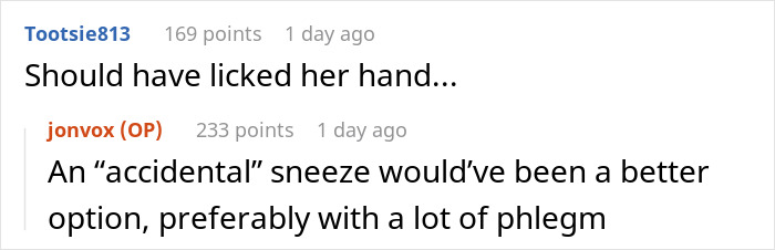 Woman Makes Entitled Passenger Regret Invading Her Personal Space By Coming Up With A Genius Revenge Plan