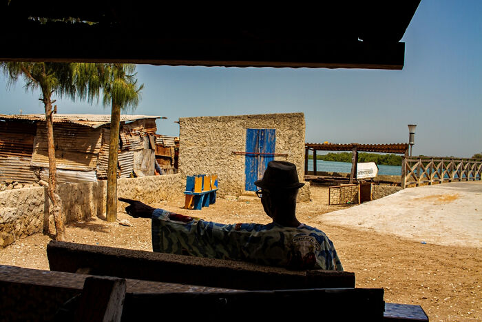 AAP Magazine Announces The 25 Winning Shadow-Themed Photographs