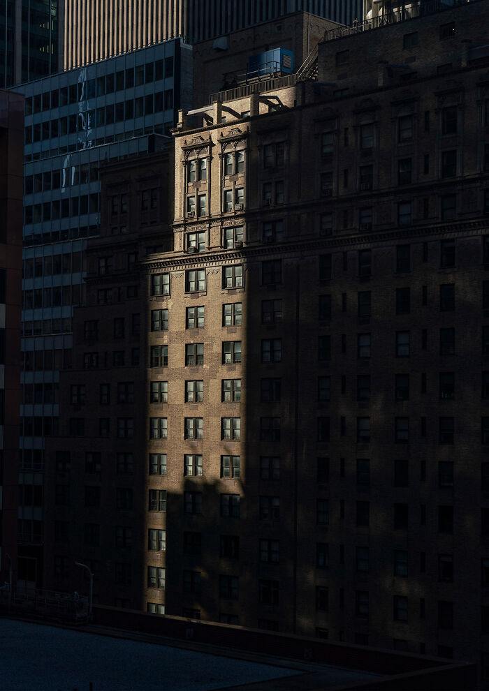 AAP Magazine Announces The 25 Winning Shadow-Themed Photographs