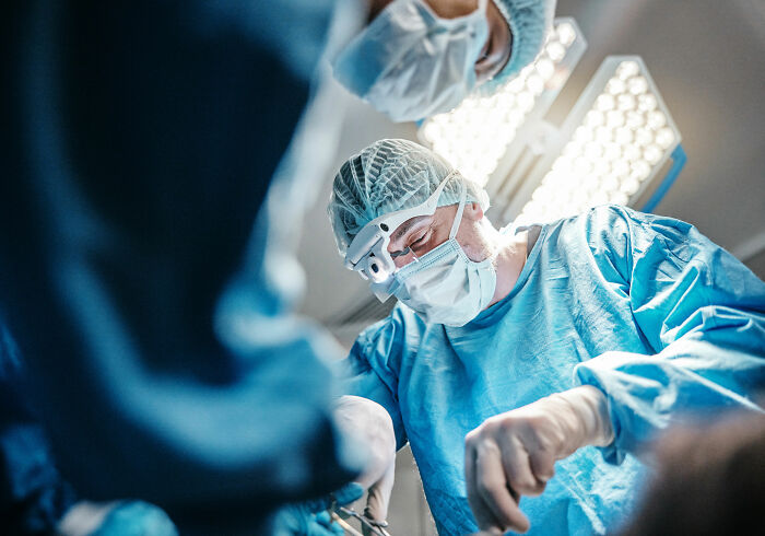 Surgeon Has Bizarre Excuse For Fatally Removing The Wrong Organ From Patient