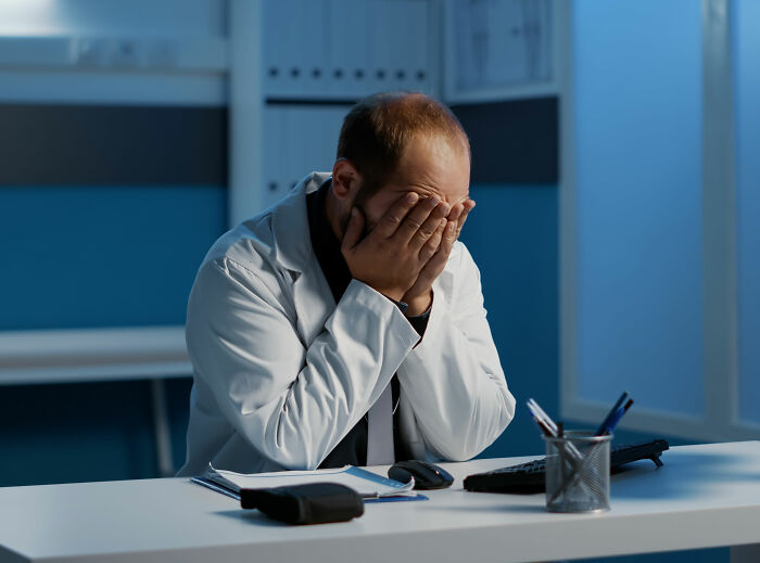 Surgeon Has Bizarre Excuse For Fatally Removing The Wrong Organ From Patient