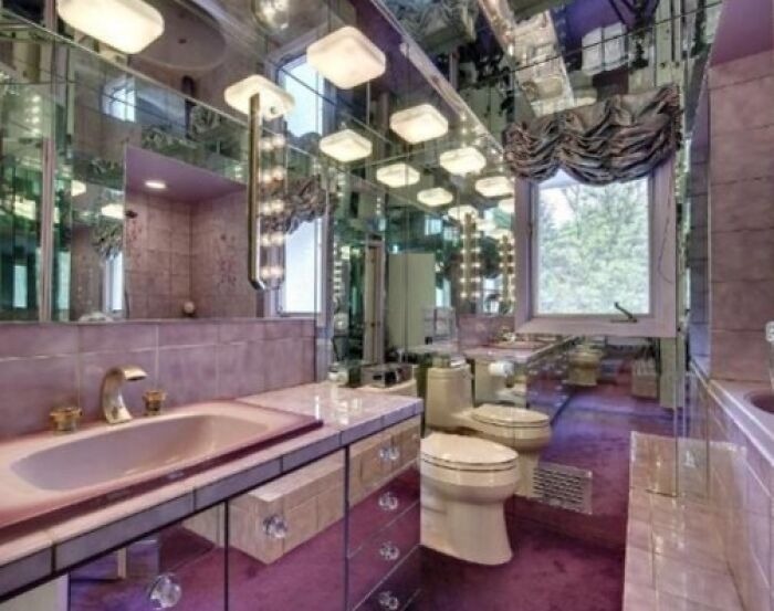 “The Unquestionable Futility Of Existence?”: 79 Of The Wildest Real Estate Listings That Made It To The Market (New Pics)