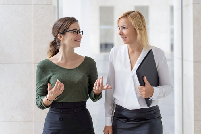 Friendly Work Lunch Turns Awkward After Marriage Reveal, Husband Suspects Hidden Motives Friendly Work Lunch Turns Awkward After Marriage Reveal, Husband Suspects Hidden Motives