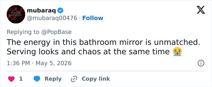 “Yikes”: This Year&rsquo;s Met Gala Bathroom Selfie Is Going Viral For All The Wrong Reasons