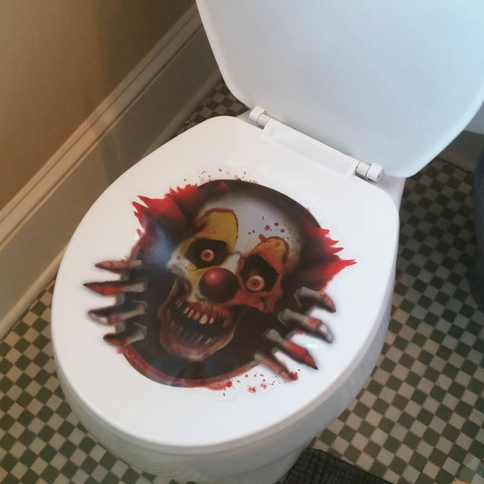 Guy Comes Back From Business Trip After Cheating, Finds His Entire House Filled With Clowns