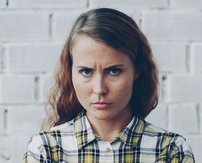 Man Refuses To Give A Separate Room For Friend Just Because His Fiancee Asked,Gets Uninvited From Wedding