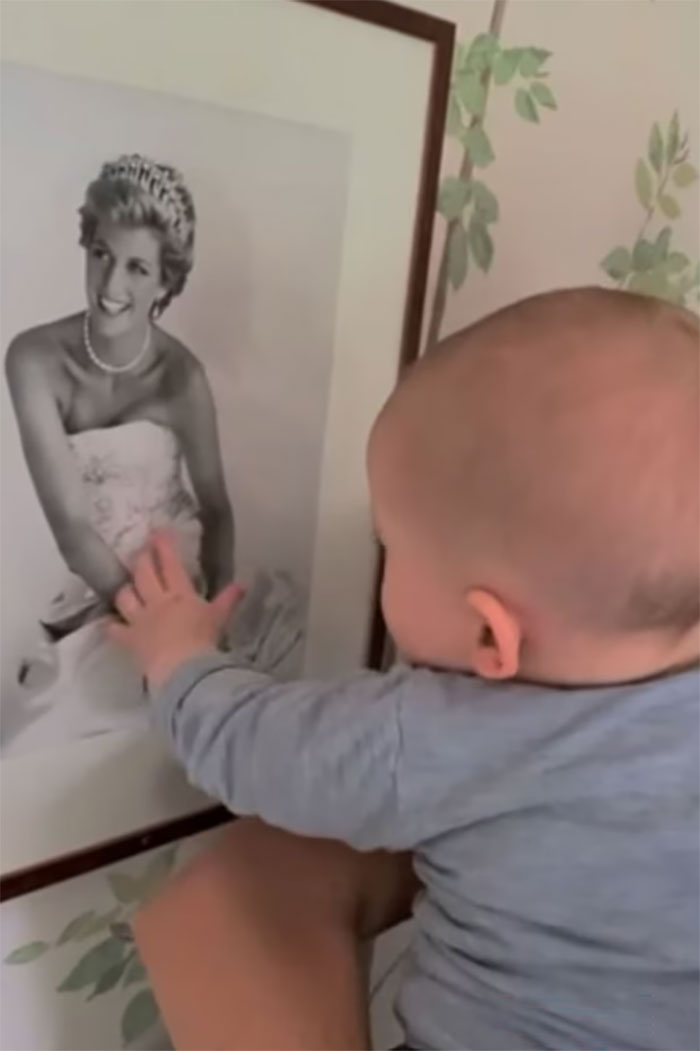“So Creepy”: People Pick Out Odd Details In Meghan Markle’s Birthday Post For Prince Archie “So Creepy”: People Pick Out Odd Details In Meghan Markle’s Birthday Post For Prince Archie