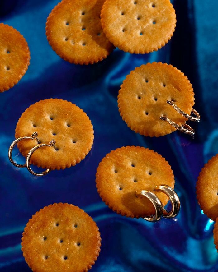 30 Funny And Creative Photos By This Artist That Might Brighten Your Day