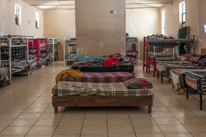 20 Powerful Photos By Mexican Artist Olivia Vivanco That Tell Stories Of Migration Through Empty Spaces