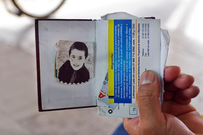 20 Powerful Photos By Mexican Artist Olivia Vivanco That Tell Stories Of Migration Through Empty Spaces