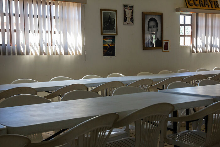 20 Powerful Photos By Mexican Artist Olivia Vivanco That Tell Stories Of Migration Through Empty Spaces
