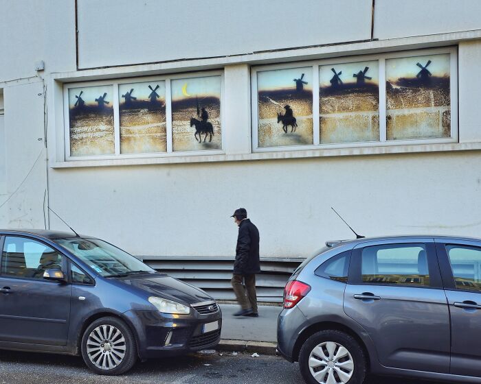This Artist Turns Cracks And Broken Walls Into Art, 40 Clever Street Interventions By Oakoak (New Pics)