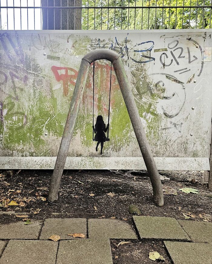 This Artist Turns Cracks And Broken Walls Into Art, 40 Clever Street Interventions By Oakoak (New Pics)