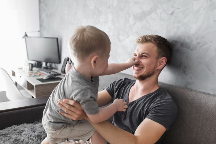 Guy Walks In On GF And His Bro During Son&rsquo;s Party, Wonders If He Just Went From &ldquo;Dad&rdquo; To &ldquo;Uncle&rdquo;