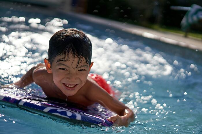 “I Still Think He Did It”: 41 People Share The Childhood Memories That Their Family Still Questions Today “I Still Think He Did It”: 41 People Share The Childhood Memories That Their Family Still Questions Today