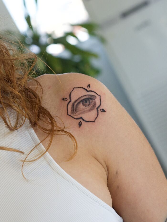 I Designed 22 Surreal Eye-Themed Tattoos That Hide Entire Worlds Behind A Single Gaze I Designed 22 Surreal Eye-Themed Tattoos That Hide Entire Worlds Behind A Single Gaze