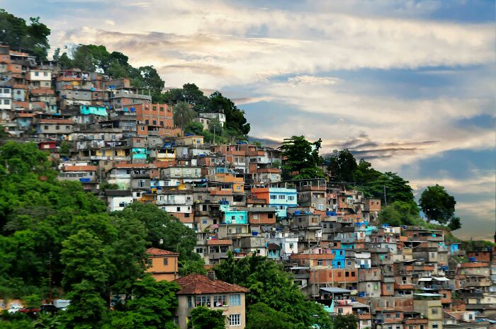 35 Annoying Things Tourists Keep Doing Abroad That Locals Simply Can’t Stand 35 Annoying Things Tourists Keep Doing Abroad That Locals Simply Can’t Stand