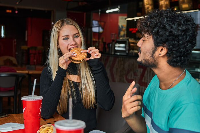 35 Annoying Things Tourists Keep Doing Abroad That Locals Simply Can’t Stand 35 Annoying Things Tourists Keep Doing Abroad That Locals Simply Can’t Stand
