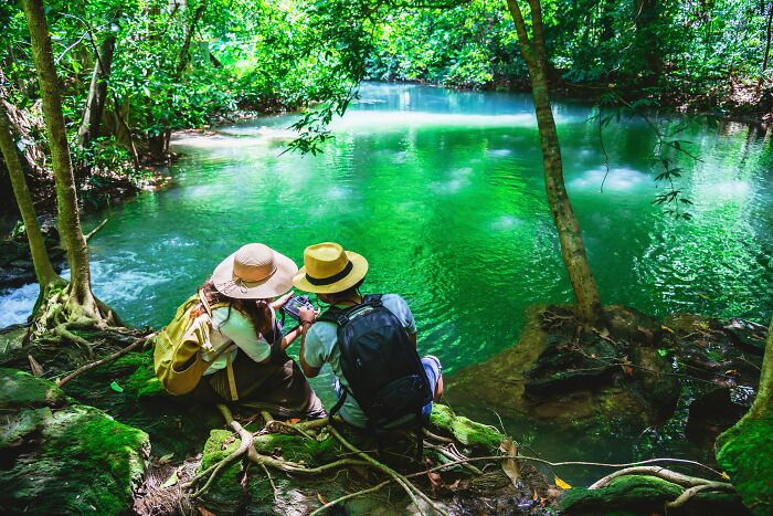 35 Annoying Things Tourists Keep Doing Abroad That Locals Simply Can’t Stand 35 Annoying Things Tourists Keep Doing Abroad That Locals Simply Can’t Stand